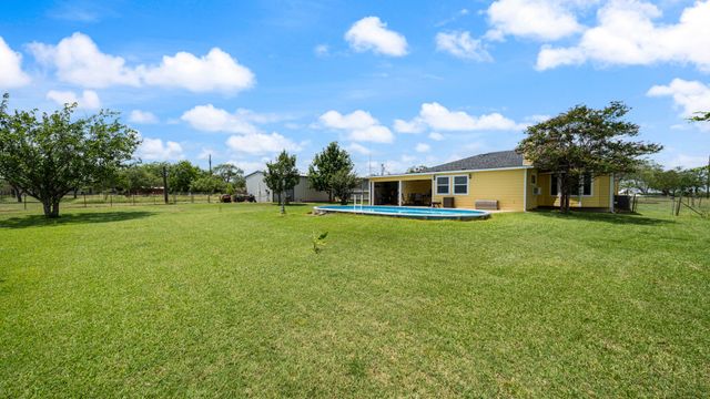 14194 County Road 4015, Mabank, TX 75147