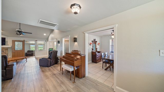 14194 County Road 4015, Mabank, TX 75147