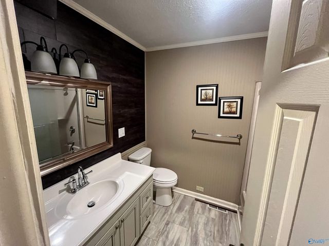 1622 Chavies Road, Rainsville, AL 35968