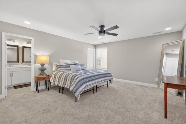 430 Longstone Rd, Gallatin, TN 37066