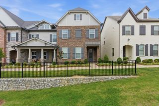430 Longstone Rd, Gallatin, TN 37066