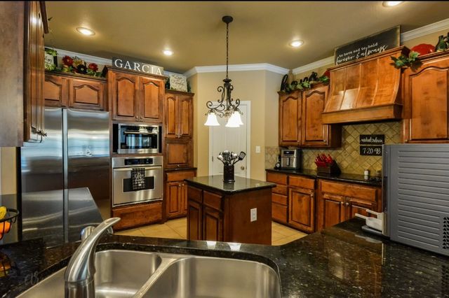 2457 US Highway 83 84, Tuscola, TX 79562