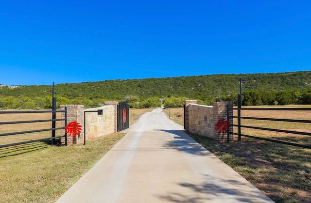 2457 US Highway 83 84, Tuscola, TX 79562