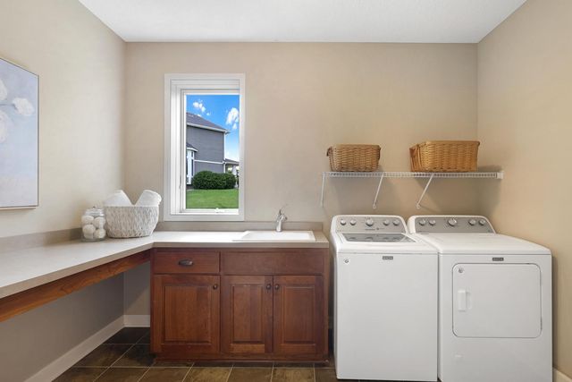 7372 Pine Tree Road, Lakeville, MN 55044