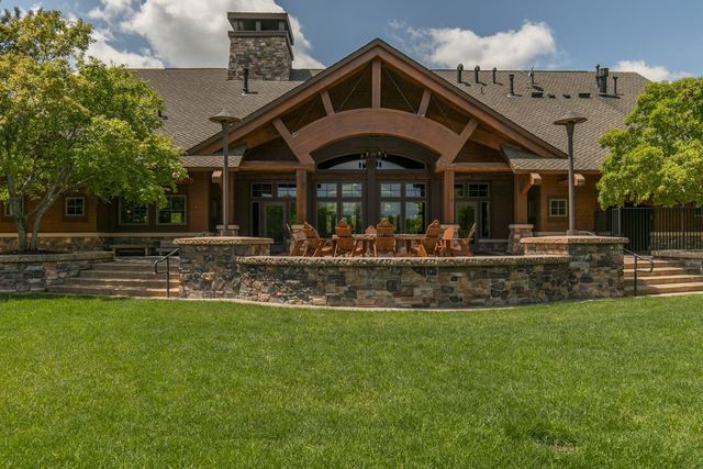 7372 Pine Tree Road, Lakeville, MN 55044