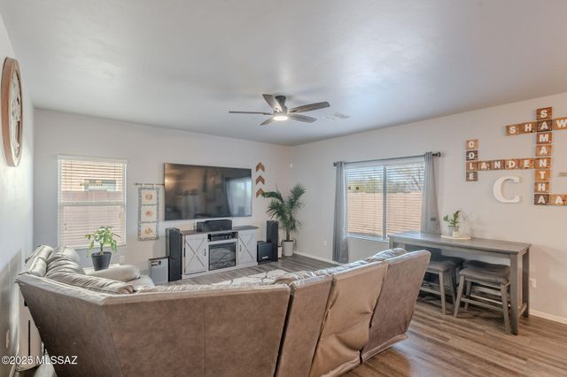 10423 S Keegan Avenue, Vail, AZ 85641