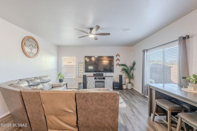 10423 S Keegan Avenue, Vail, AZ 85641