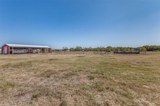 8041 County Road 151, Kaufman, TX 75142