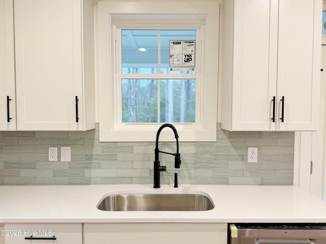 179 S Brightleaf Drive, Arapahoe, NC 28510