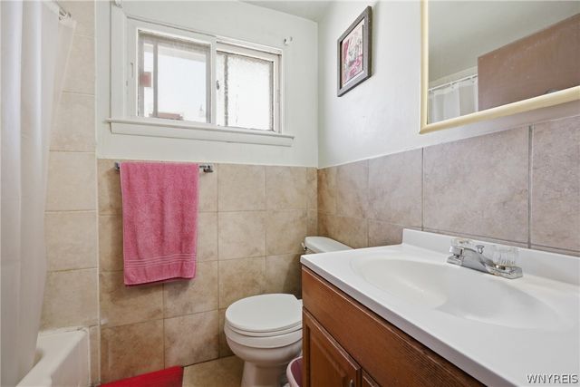 54 Creekside Drive, Cheektowaga, NY 14227