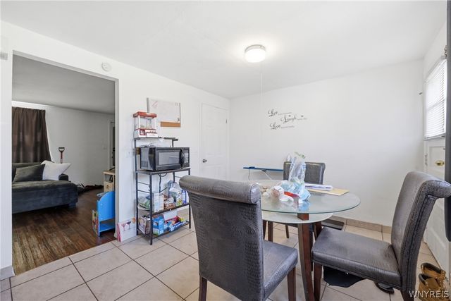 54 Creekside Drive, Cheektowaga, NY 14227