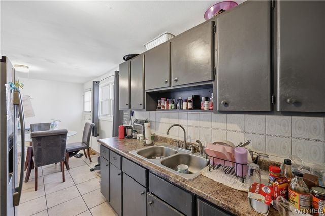 54 Creekside Drive, Cheektowaga, NY 14227