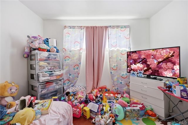 54 Creekside Drive, Cheektowaga, NY 14227