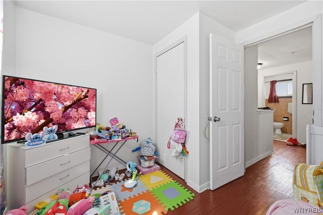 54 Creekside Drive, Cheektowaga, NY 14227