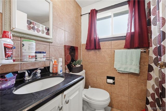 54 Creekside Drive, Cheektowaga, NY 14227