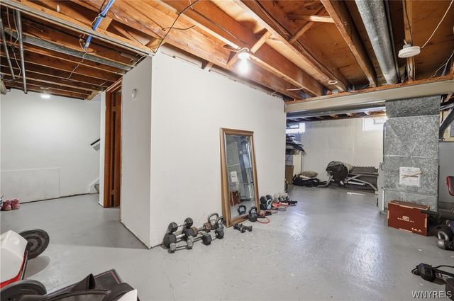 54 Creekside Drive, Cheektowaga, NY 14227