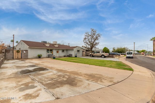 7913 W VERDE Lane, Phoenix, AZ 85033