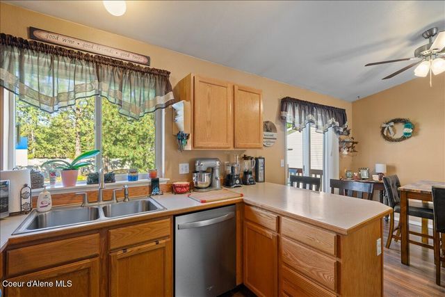 6973 W Legacy DR, Rathdrum, ID 83858