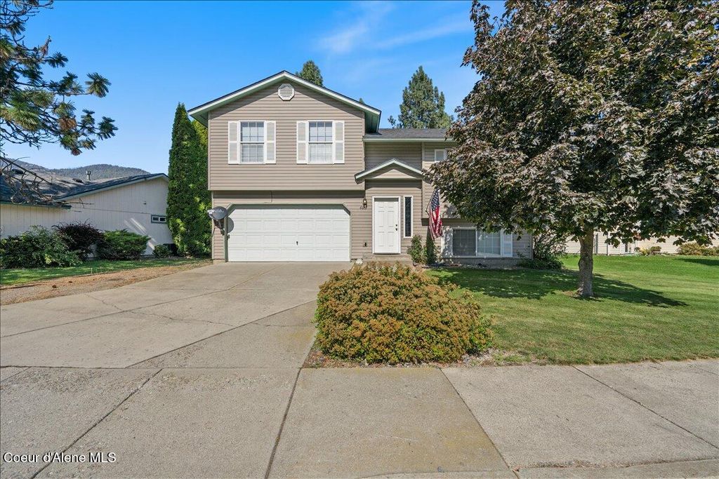 6973 W Legacy DR, Rathdrum, ID 83858