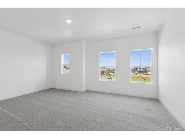 21048 E 63rd Ave, Aurora, CO 80019