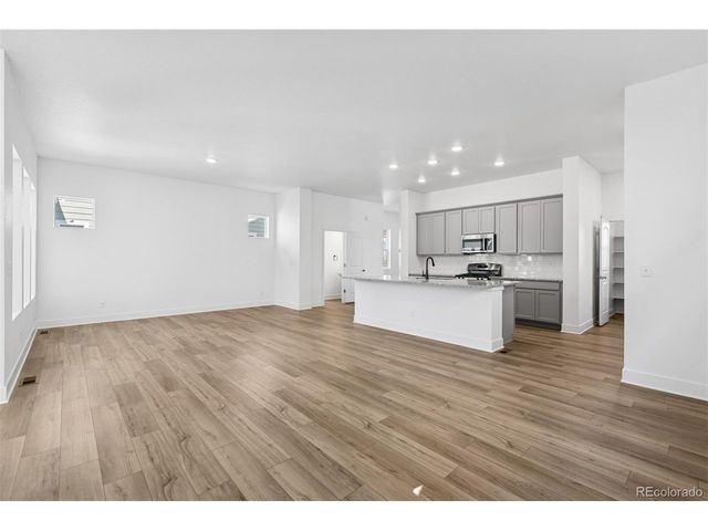 21048 E 63rd Ave, Aurora, CO 80019
