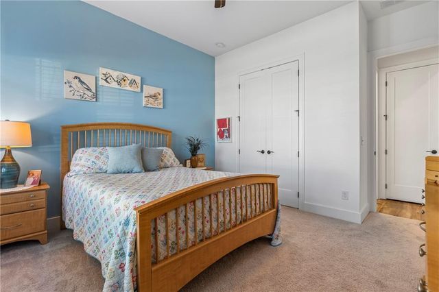 7076 Cottage Grove Drive, Flowery Branch, GA 30542