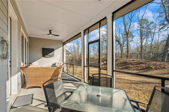 7076 Cottage Grove Drive, Flowery Branch, GA 30542