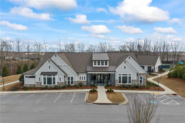 7076 Cottage Grove Drive, Flowery Branch, GA 30542