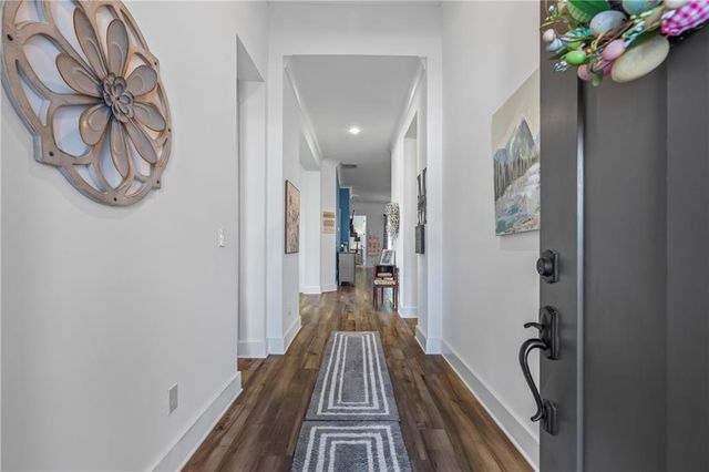 7076 Cottage Grove Drive, Flowery Branch, GA 30542