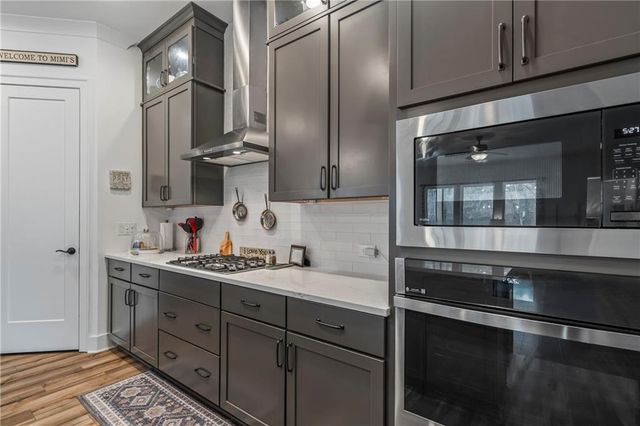 7076 Cottage Grove Drive, Flowery Branch, GA 30542