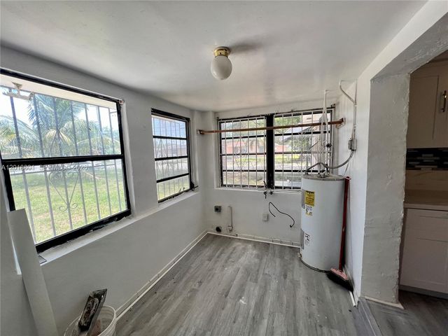 1801 NW 88th St 0, Miami, FL 33147