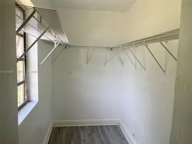 1801 NW 88th St 0, Miami, FL 33147