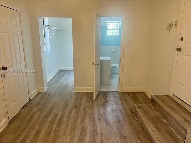 1801 NW 88th St 0, Miami, FL 33147