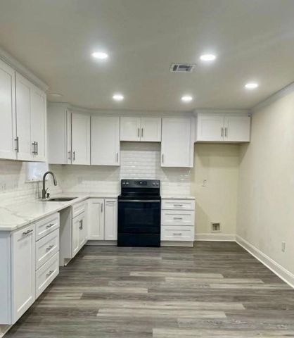 215 Melanie Ln, Gray, LA 70359