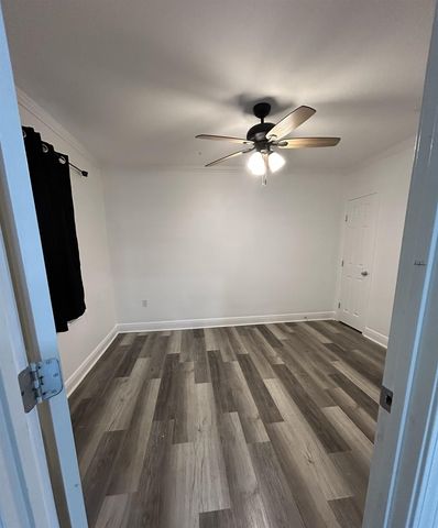 215 Melanie Ln, Gray, LA 70359