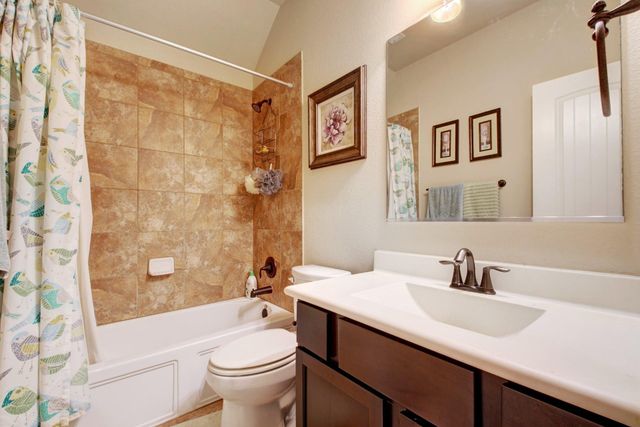2004 Autumn Run LN, Round Rock, TX 78665
