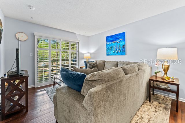 45 Folly Field Rd Apt 17F, Hilton Head Island, SC 29928