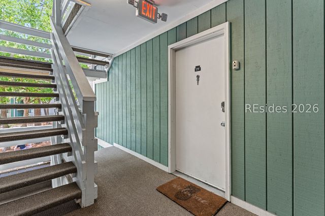 45 Folly Field Rd Apt 17F, Hilton Head Island, SC 29928