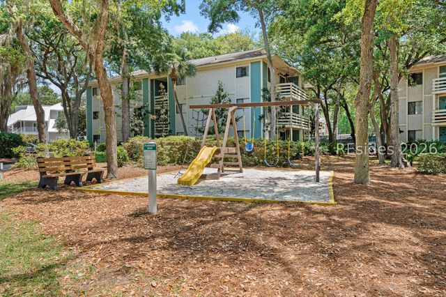 45 Folly Field Rd Apt 17F, Hilton Head Island, SC 29928