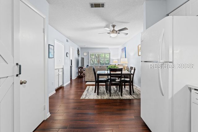 45 Folly Field Rd Apt 17F, Hilton Head Island, SC 29928