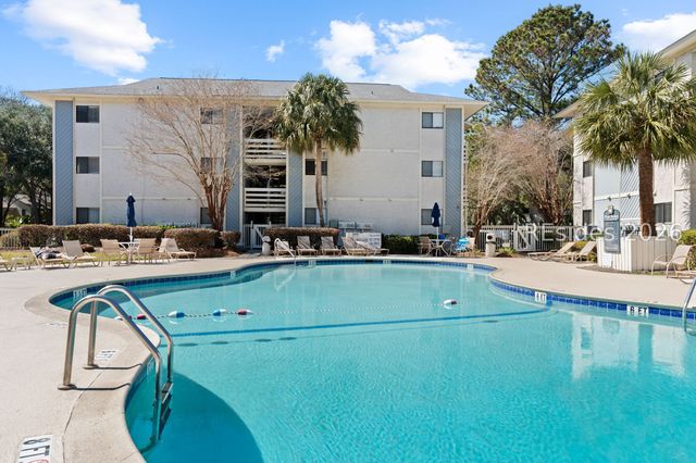 45 Folly Field Rd Apt 17F, Hilton Head Island, SC 29928