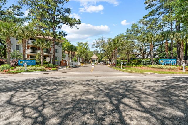 45 Folly Field Rd Apt 17F, Hilton Head Island, SC 29928