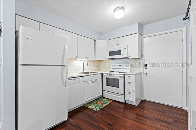 45 Folly Field Rd Apt 17F, Hilton Head Island, SC 29928