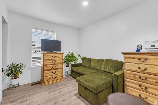 1860 W 7225 S, West Jordan, UT 84084