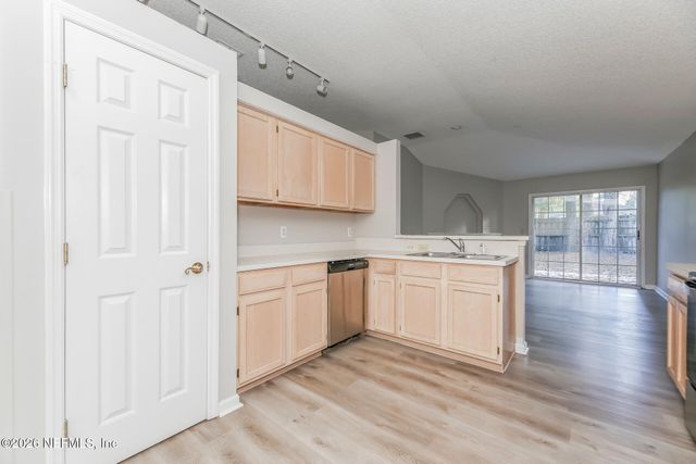 12392 NESTING EAGLES Way, Jacksonville, FL 32225