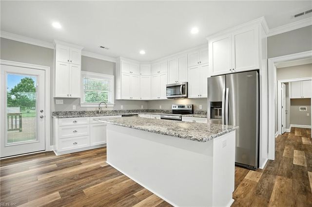 2395 Copeland RD, Suffolk, VA 23434