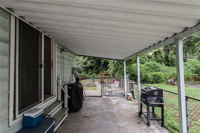 212 N 81st Terrace, Kansas City, KS 66112