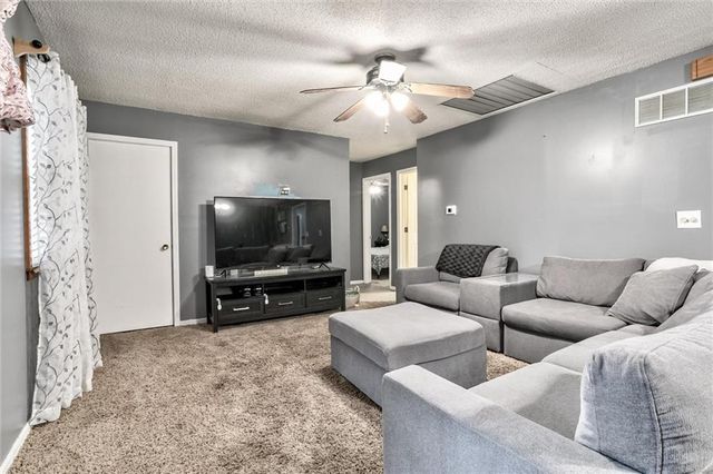 212 N 81st Terrace, Kansas City, KS 66112
