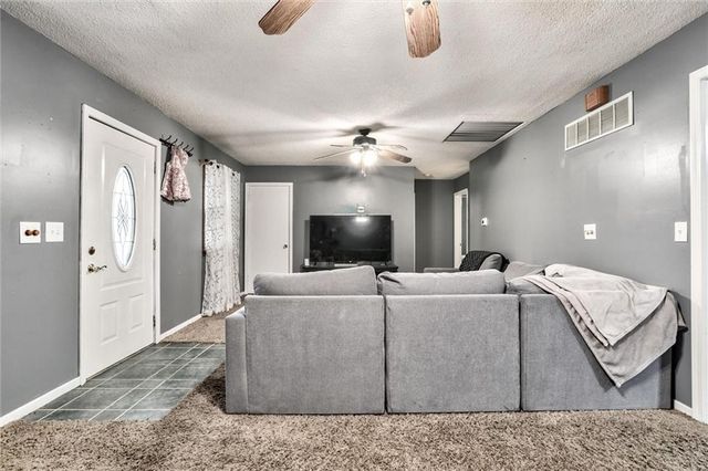 212 N 81st Terrace, Kansas City, KS 66112