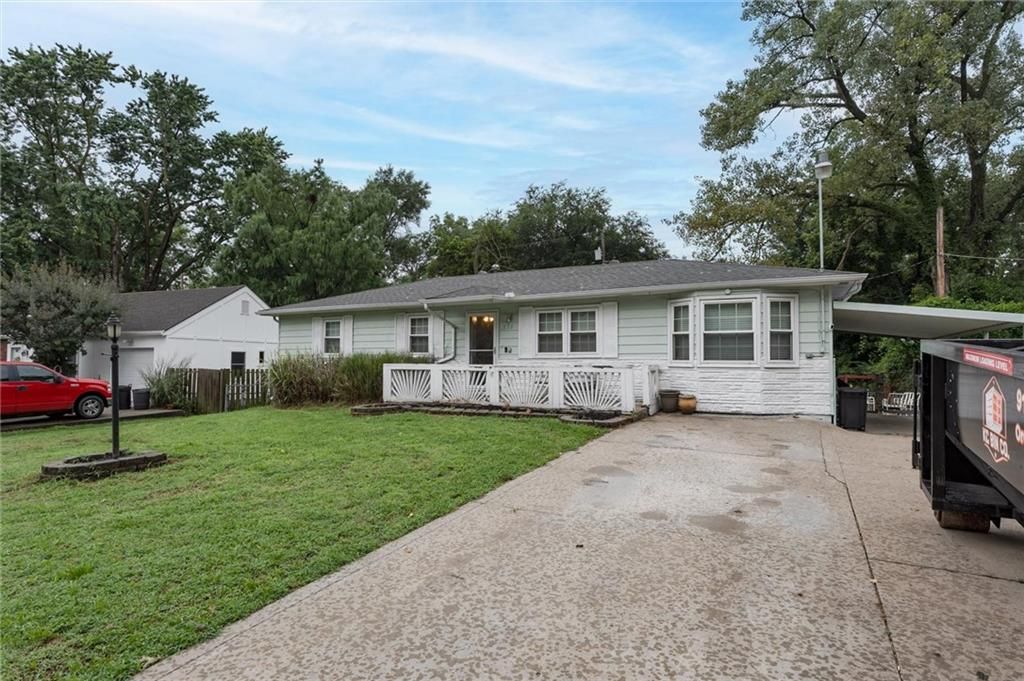212 N 81st Terrace, Kansas City, KS 66112